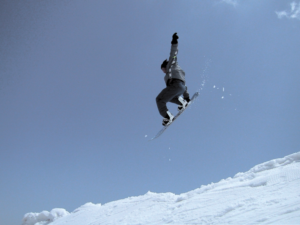 snowboarding outdoor japan