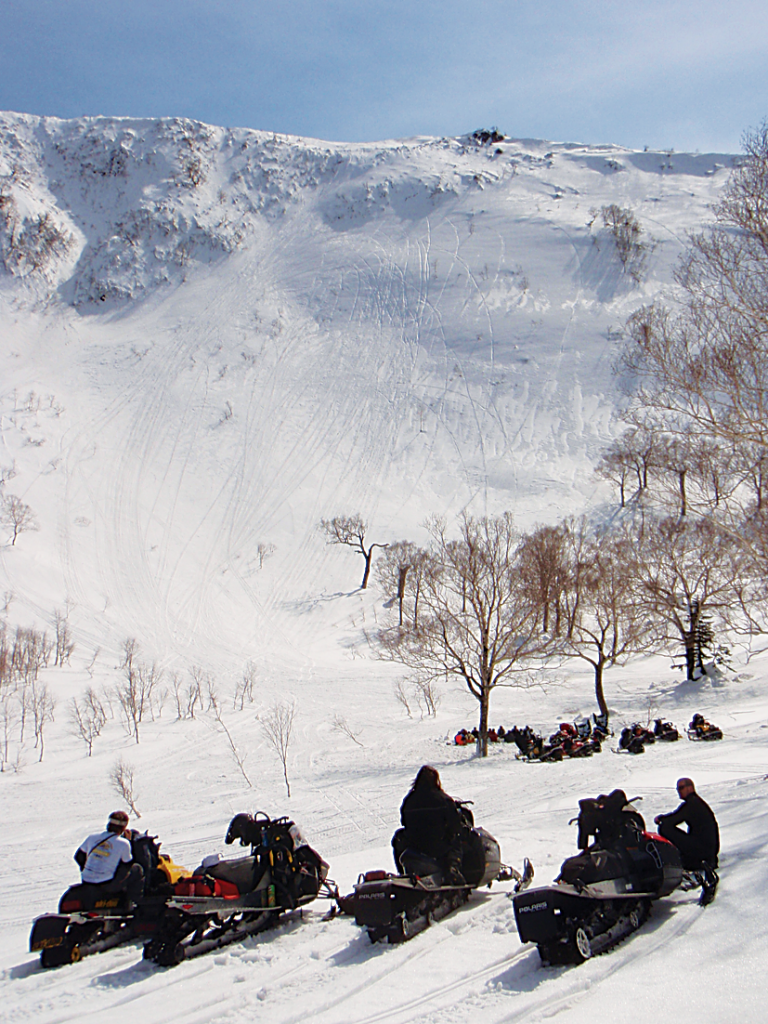 niseko snowmobiling