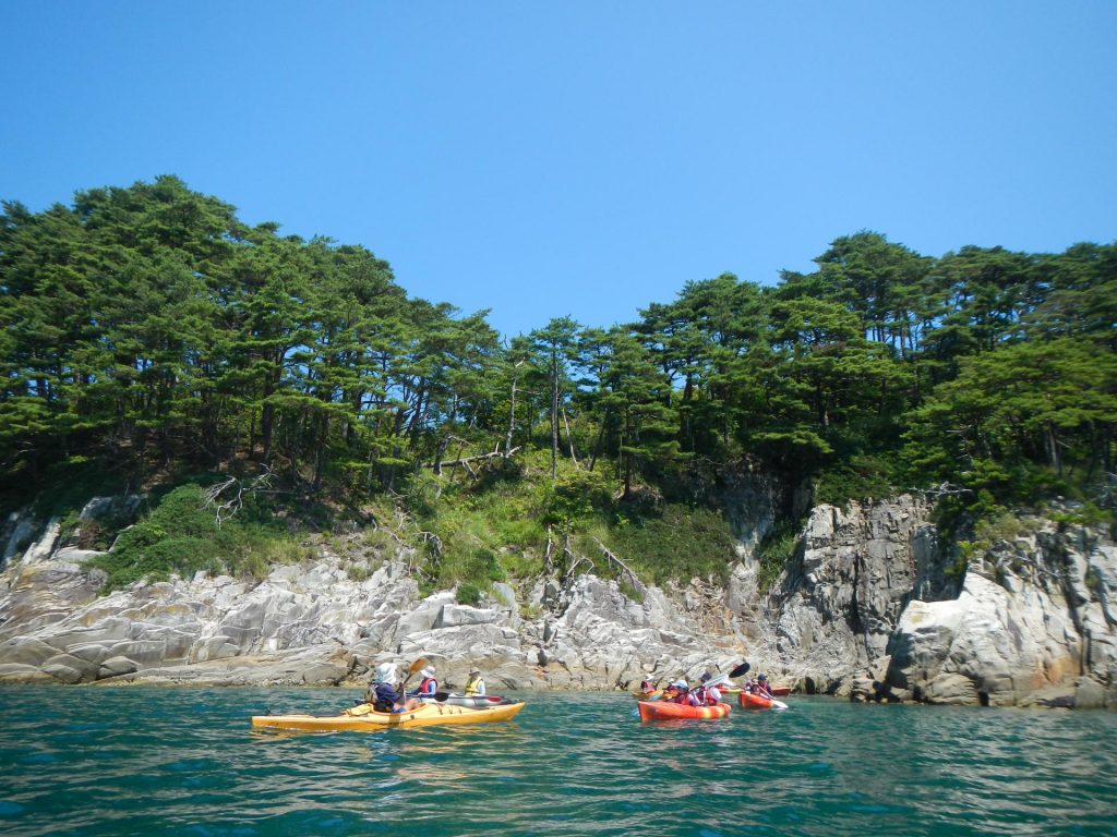 iwate sea kayaking quinlan faris outdoor japan