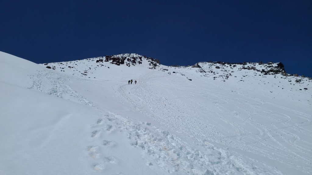 climbing mt. fuji off season